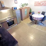 Leana Apartment
