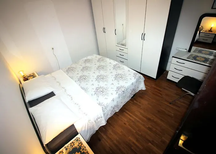 Leana Apartment Selce